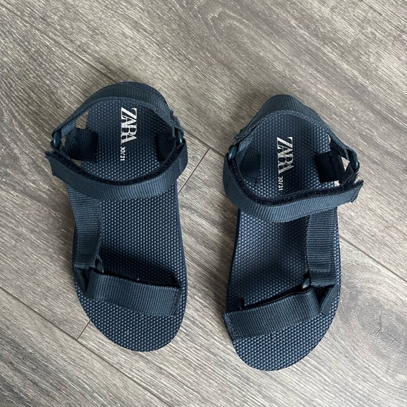 Boys sandals - Picture 1 of 5